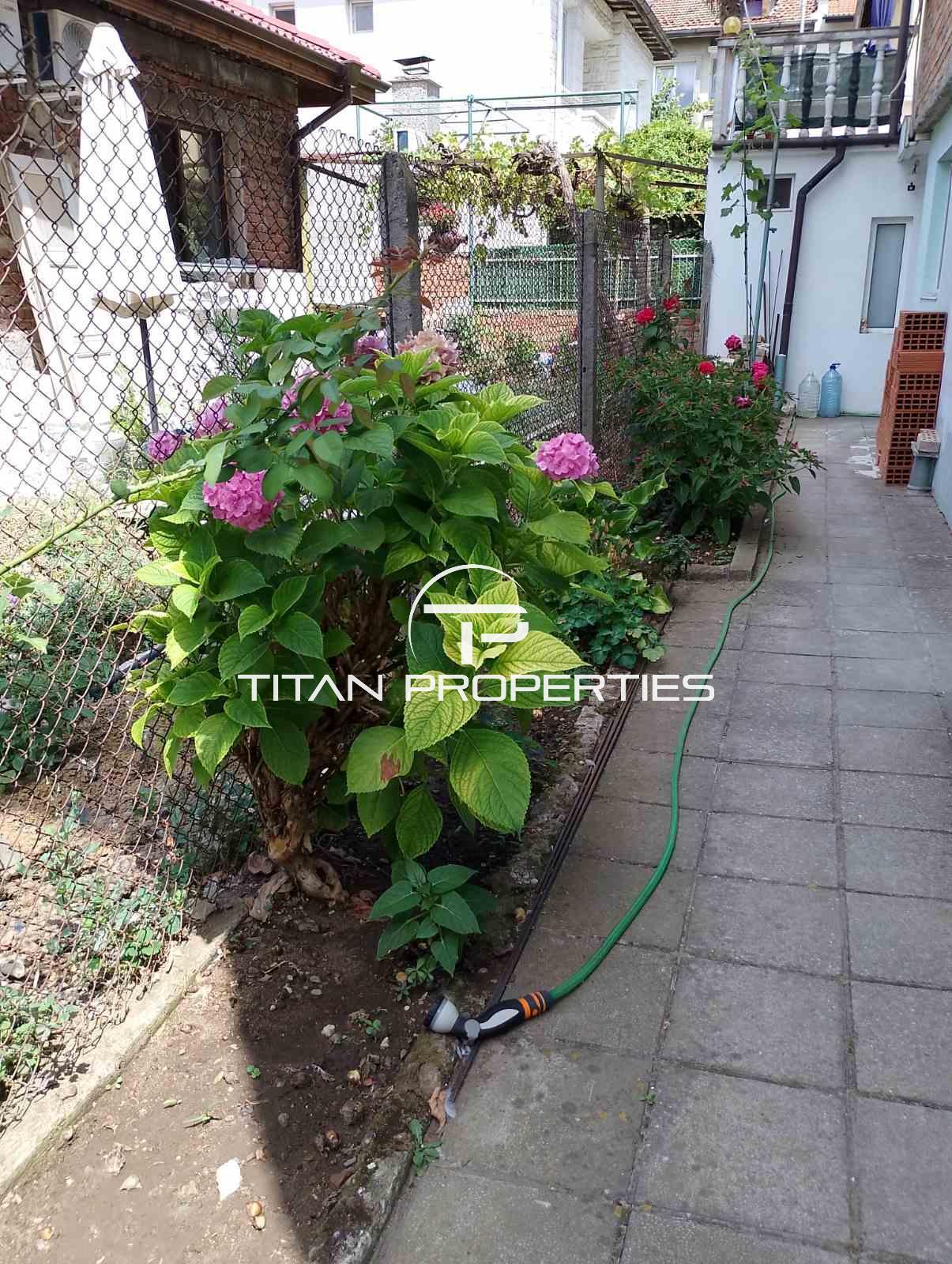 Ексклузивна оферта! Етажи от Къща в ТОП Центъра на гр. Царево