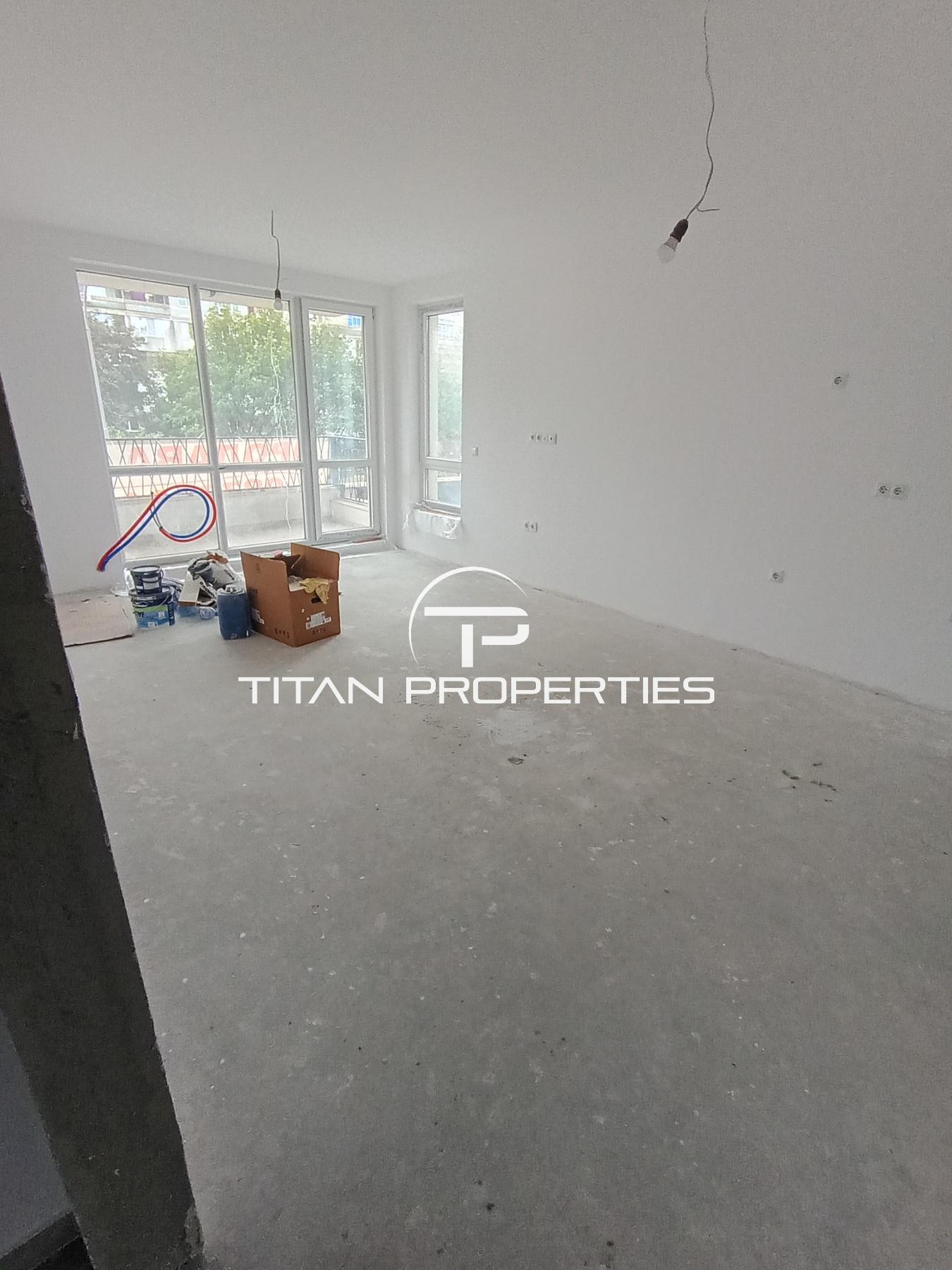 Тристаен апартамент в ж.к Славейков