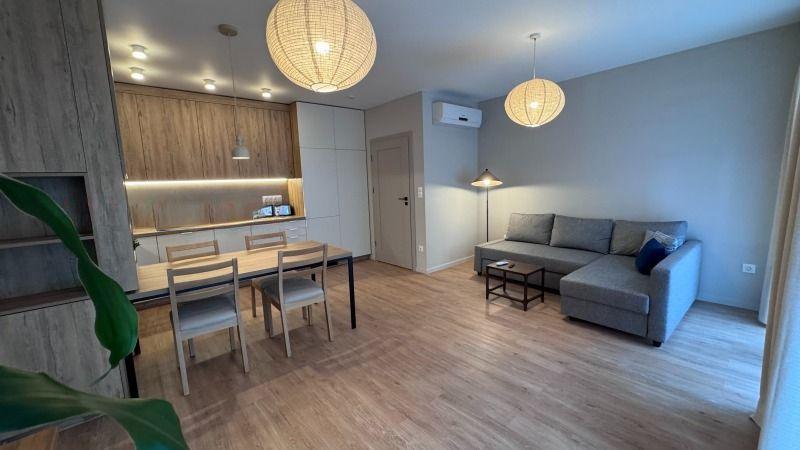 Двустаен, под наем, Център-ЦУМ