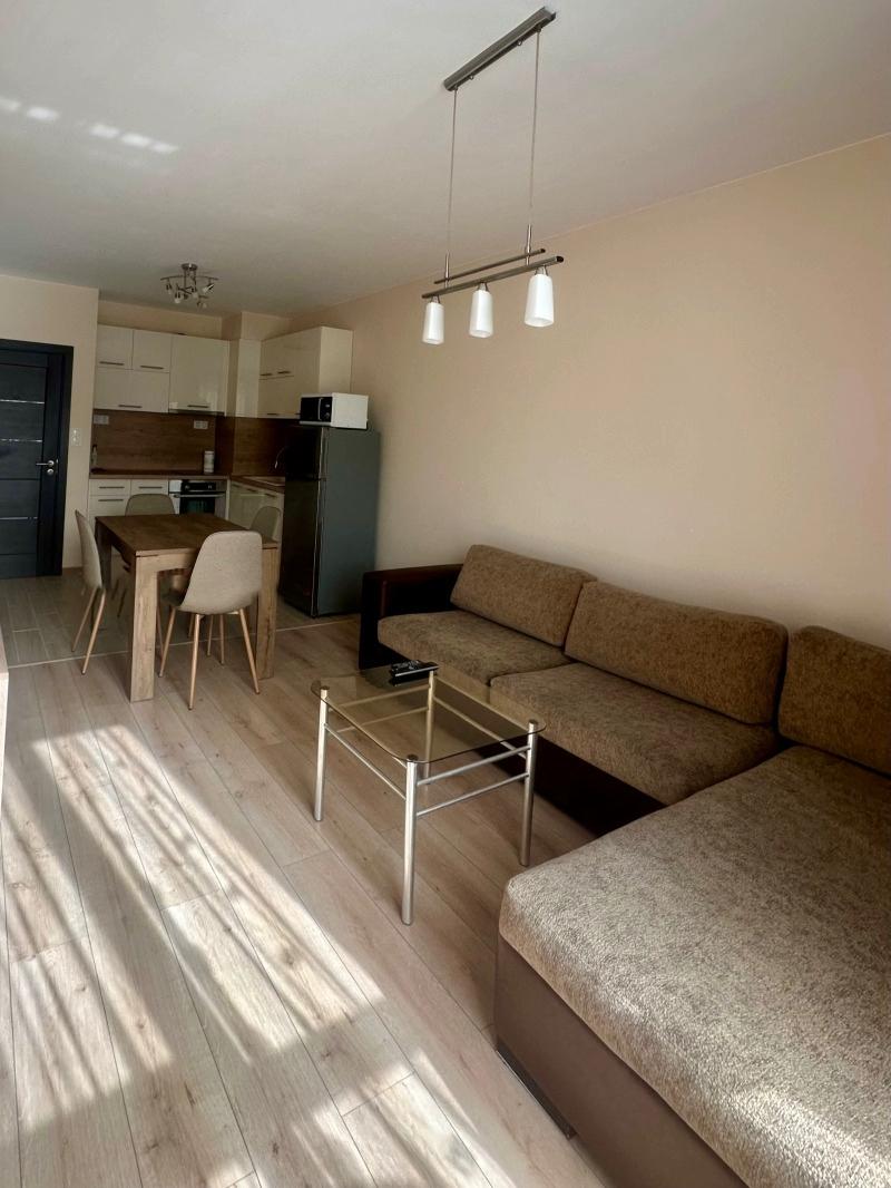 Двустаен, под наем, Зона Б-19