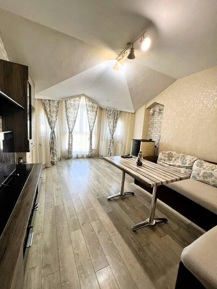 Под наем в Бургас тристаен Лазур ID 2185151