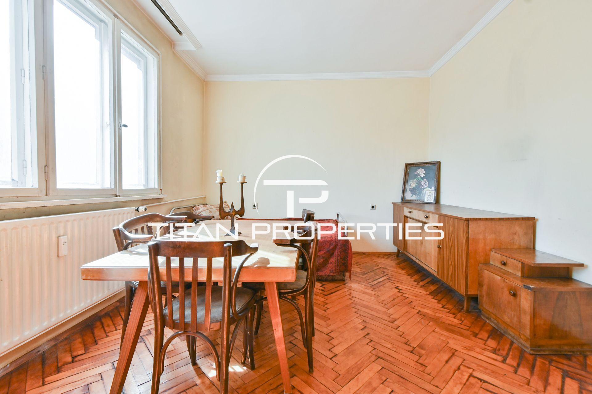 За продажба в София тристаен Перник ID 2111600