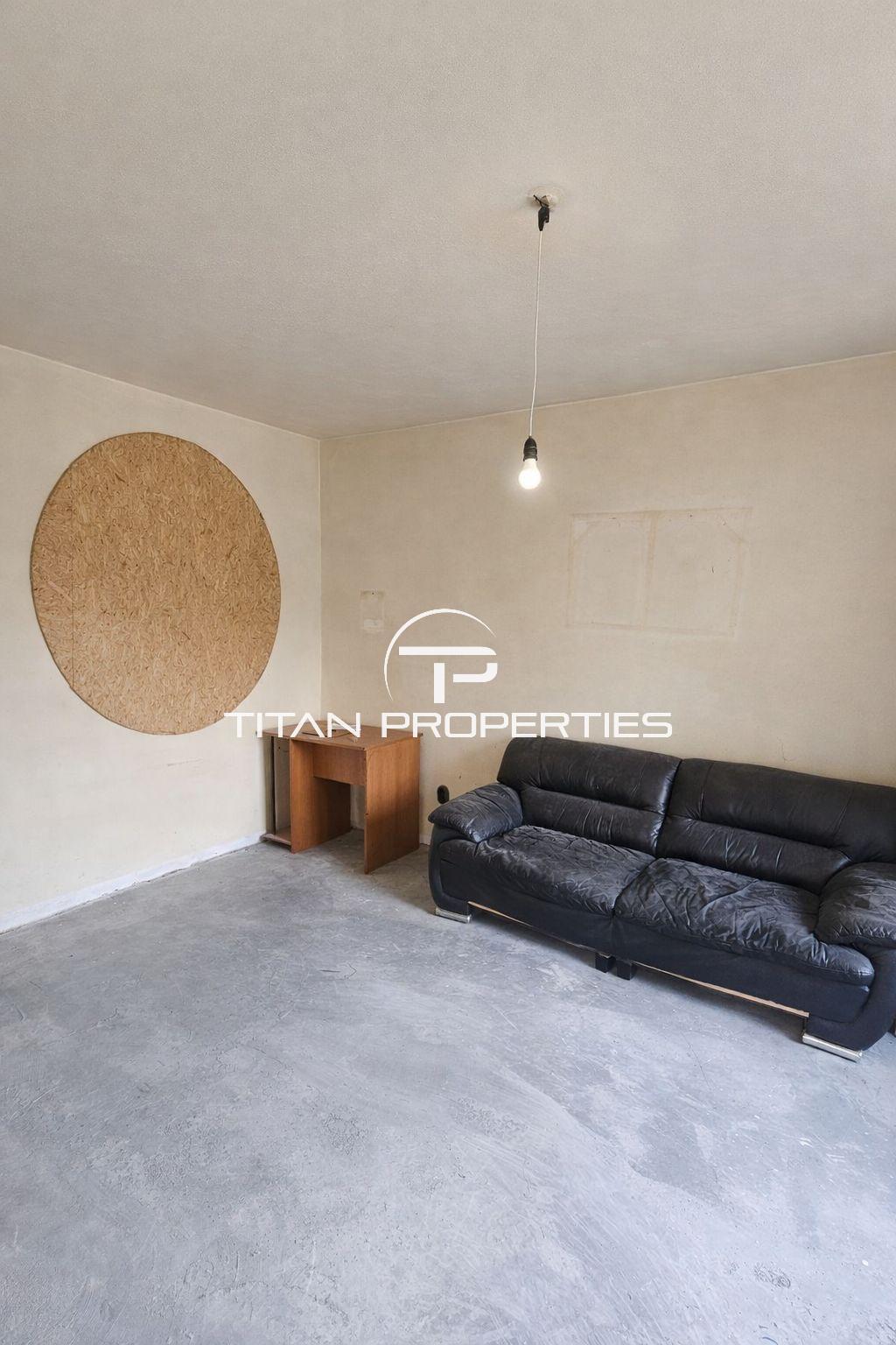За продажба в Пловдив тристаен Кючук Париж ID 2112668