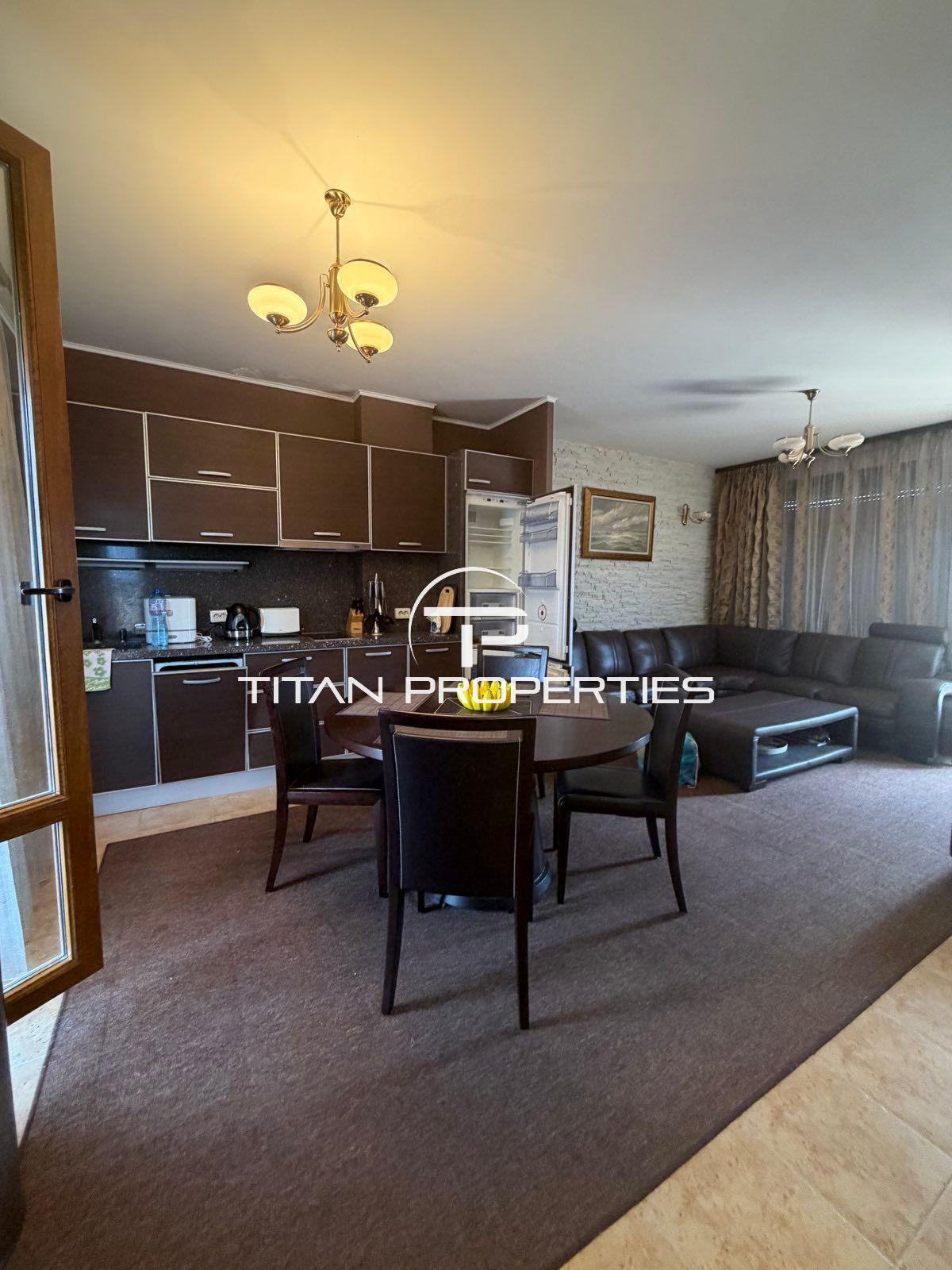 Penthouse on the first line to the sea with Act 16 in the town of Pomorie